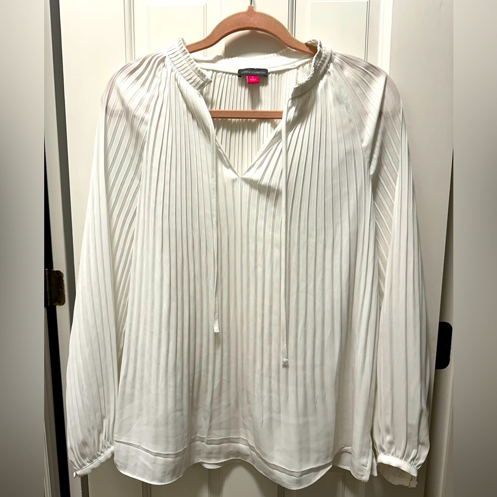 Vince Camuto Elegant White Pleated Blouse
